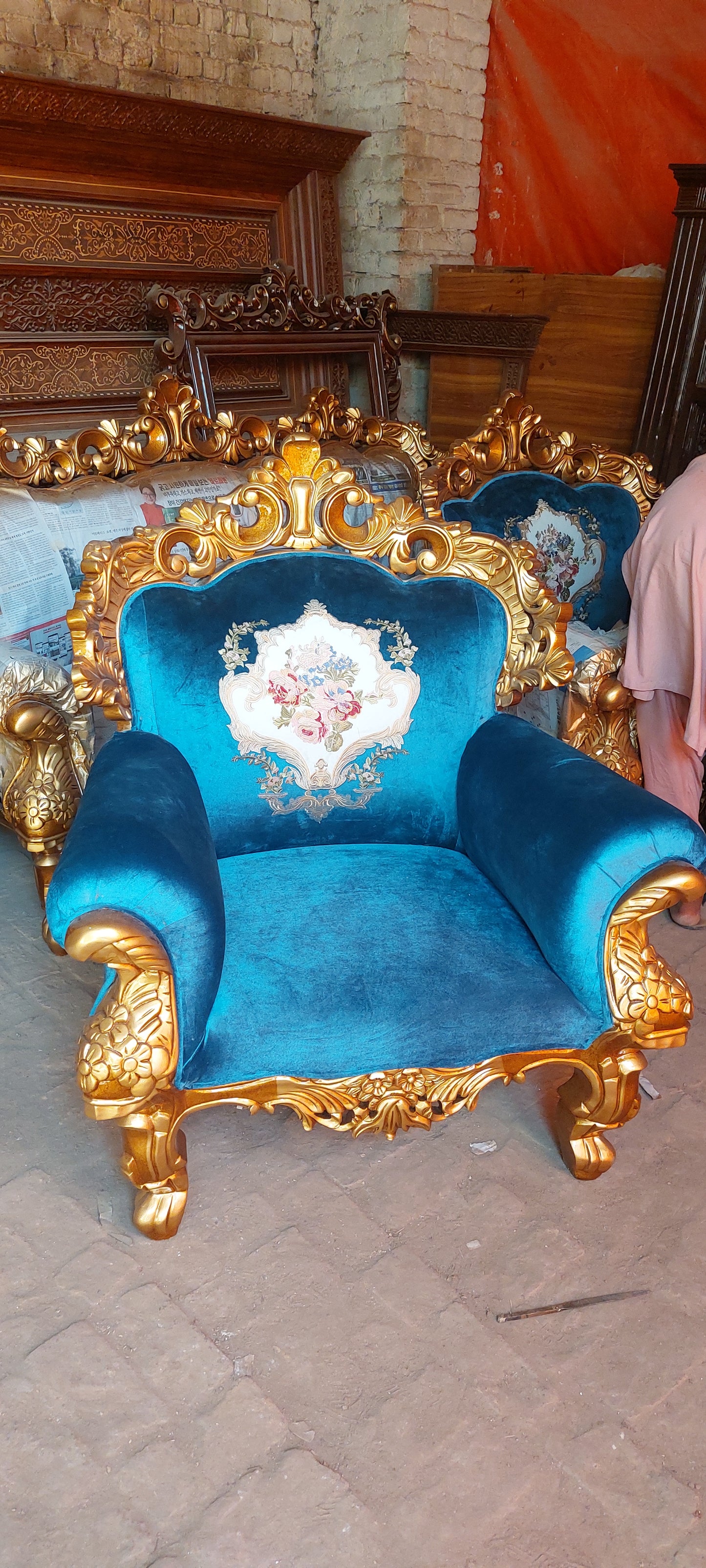 Gold Crown Sofa Set